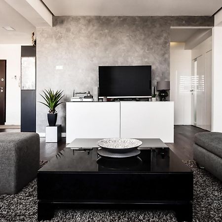 2 Bedroom Penthouse In City Center, Free Parking SJJ Exteriér fotografie