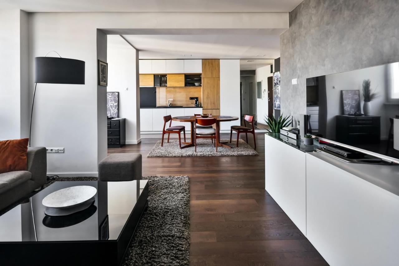 2 Bedroom Penthouse In City Center, Free Parking SJJ Exteriér fotografie